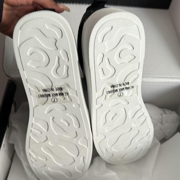 Fashion nova Up to Something Sneakers - Picture 6 of 7